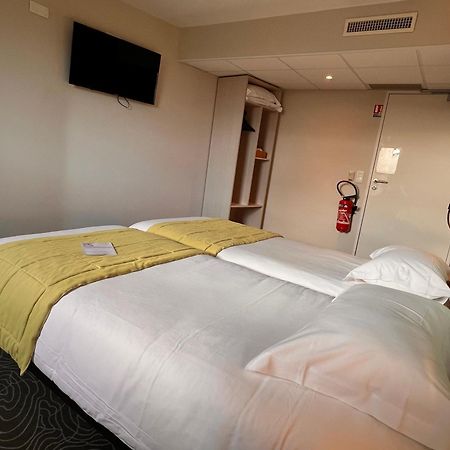 Brit Hotel Saint-Meen-Le-Grand En Broceliande Екстер'єр фото
