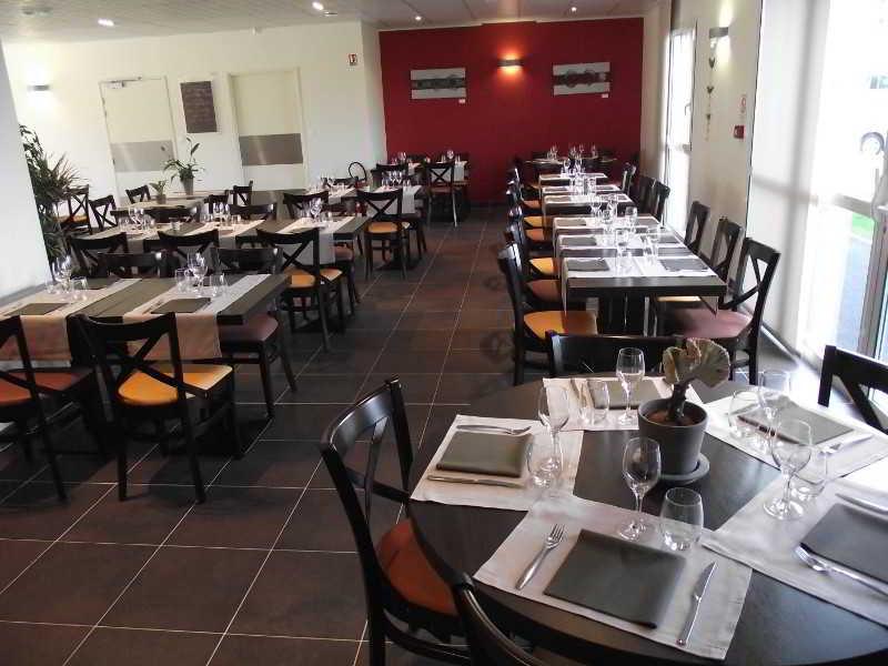 Brit Hotel Saint-Meen-Le-Grand En Broceliande Екстер'єр фото