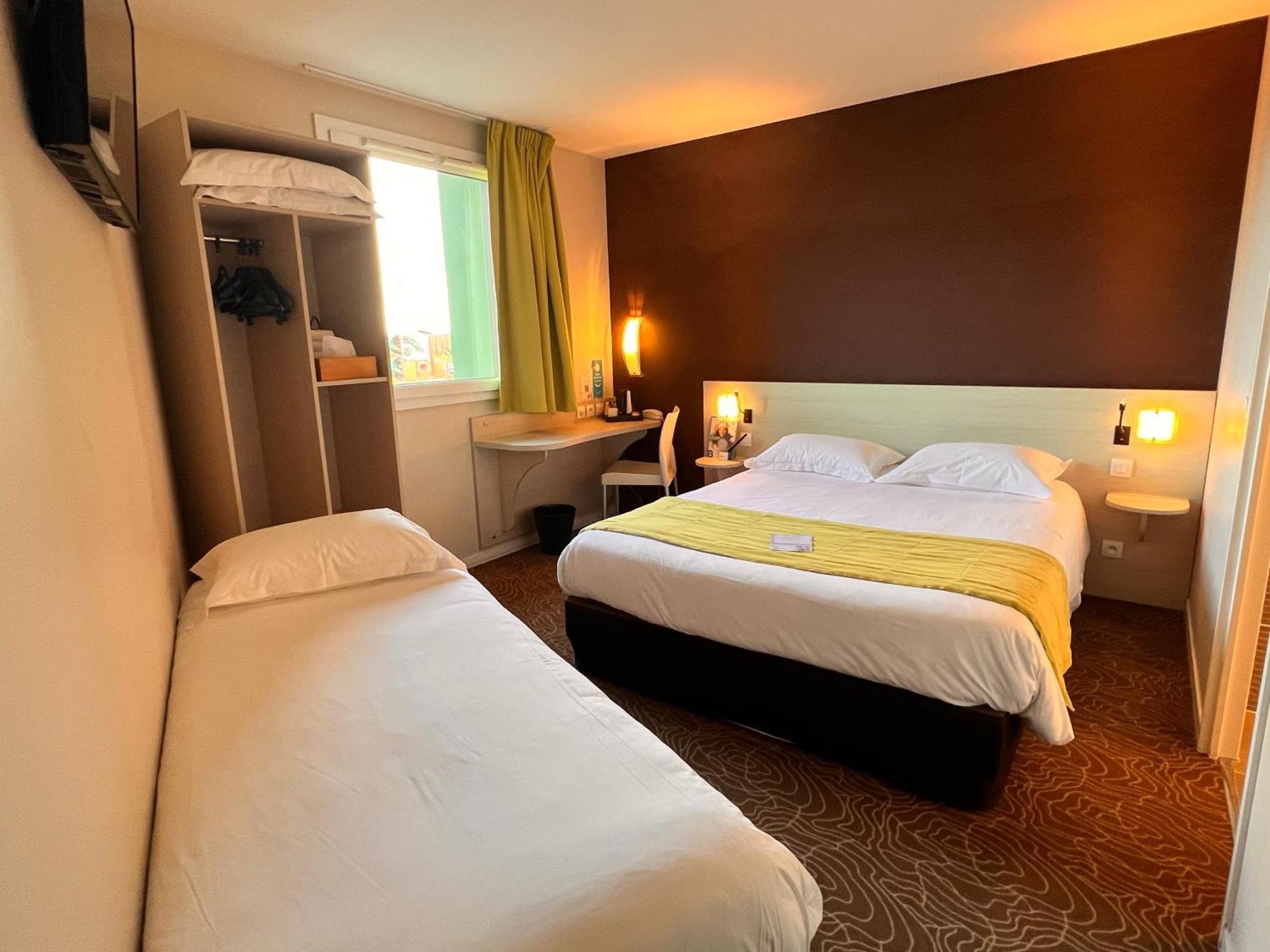 Brit Hotel Saint-Meen-Le-Grand En Broceliande Екстер'єр фото
