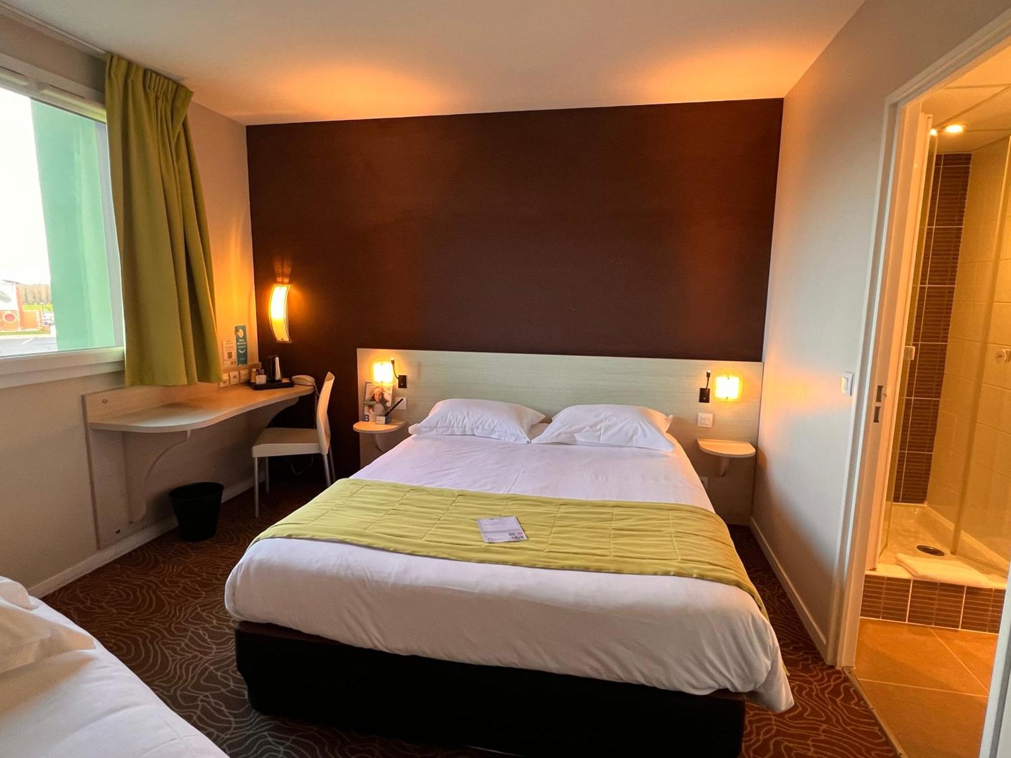 Brit Hotel Saint-Meen-Le-Grand En Broceliande Екстер'єр фото