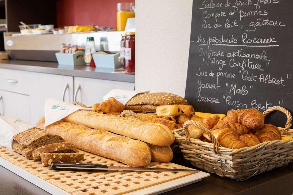 Brit Hotel Saint-Meen-Le-Grand En Broceliande Ресторан фото